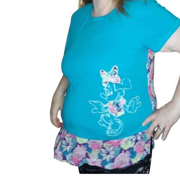 Disney Parks Size XL (marked XXL) embroidered Minnie Mouse T-Shirt Floral - Picture 2 of 7